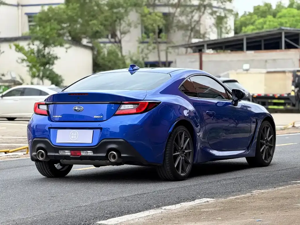 Subaru BRZ — фото 4