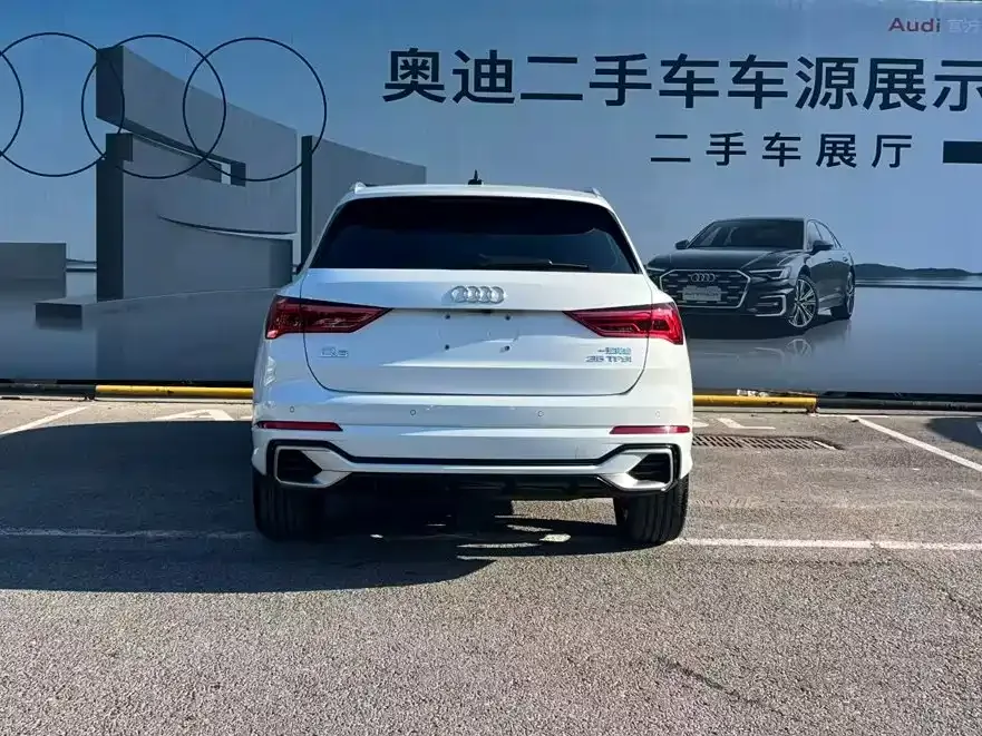 Audi Q3 — фото 10