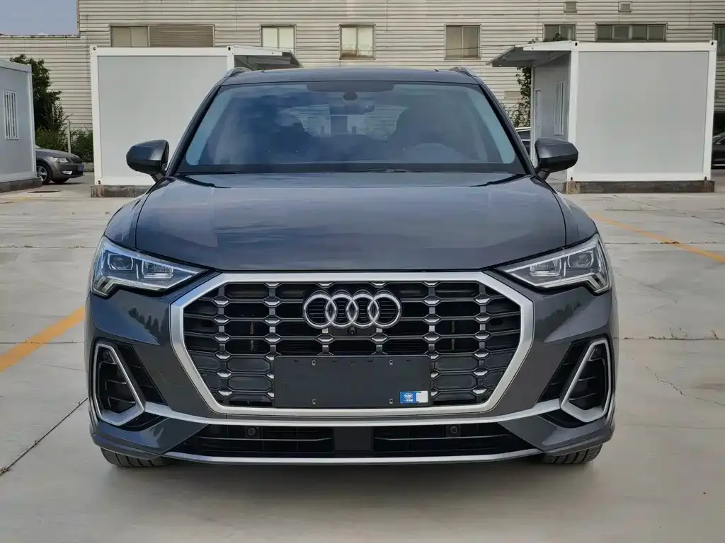 Audi Q3 — фото 5