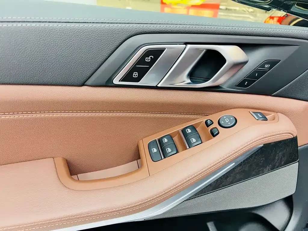 BMW X5 (Import) — фото 8