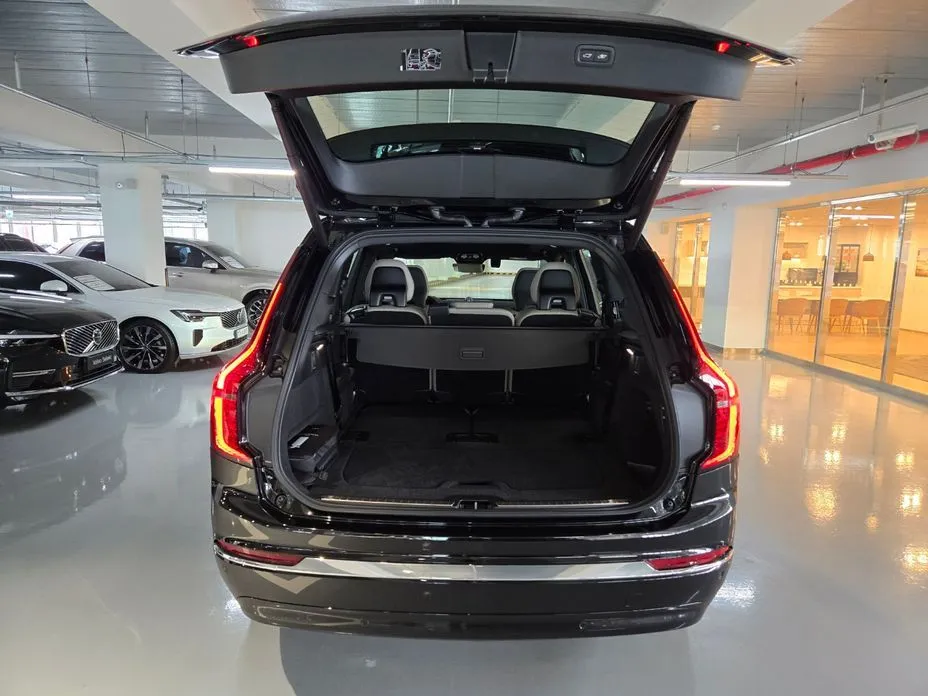 Volvo XC90 — фото 8
