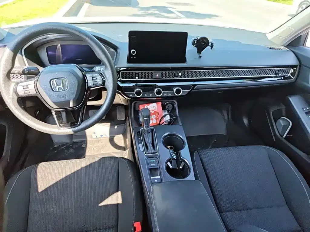 Honda Civic — фото 8