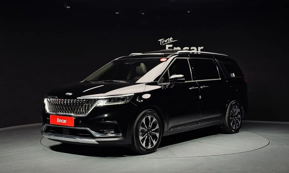 Kia Carnival — фото 1