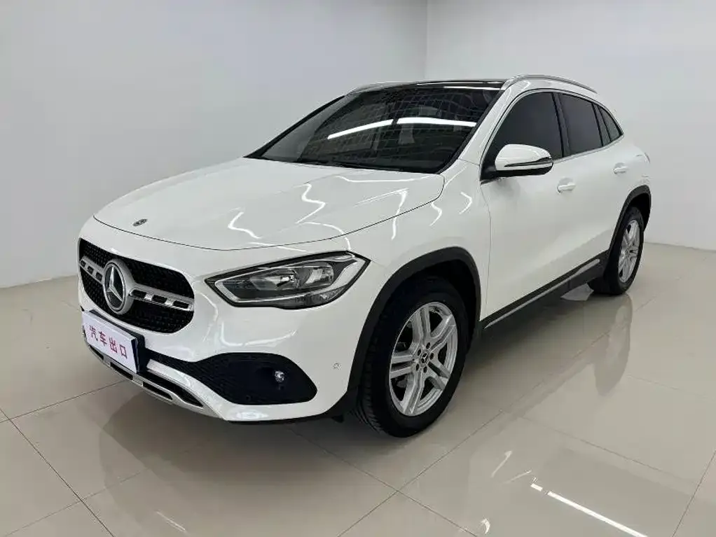 Mercedes-Benz GLA — фото 1