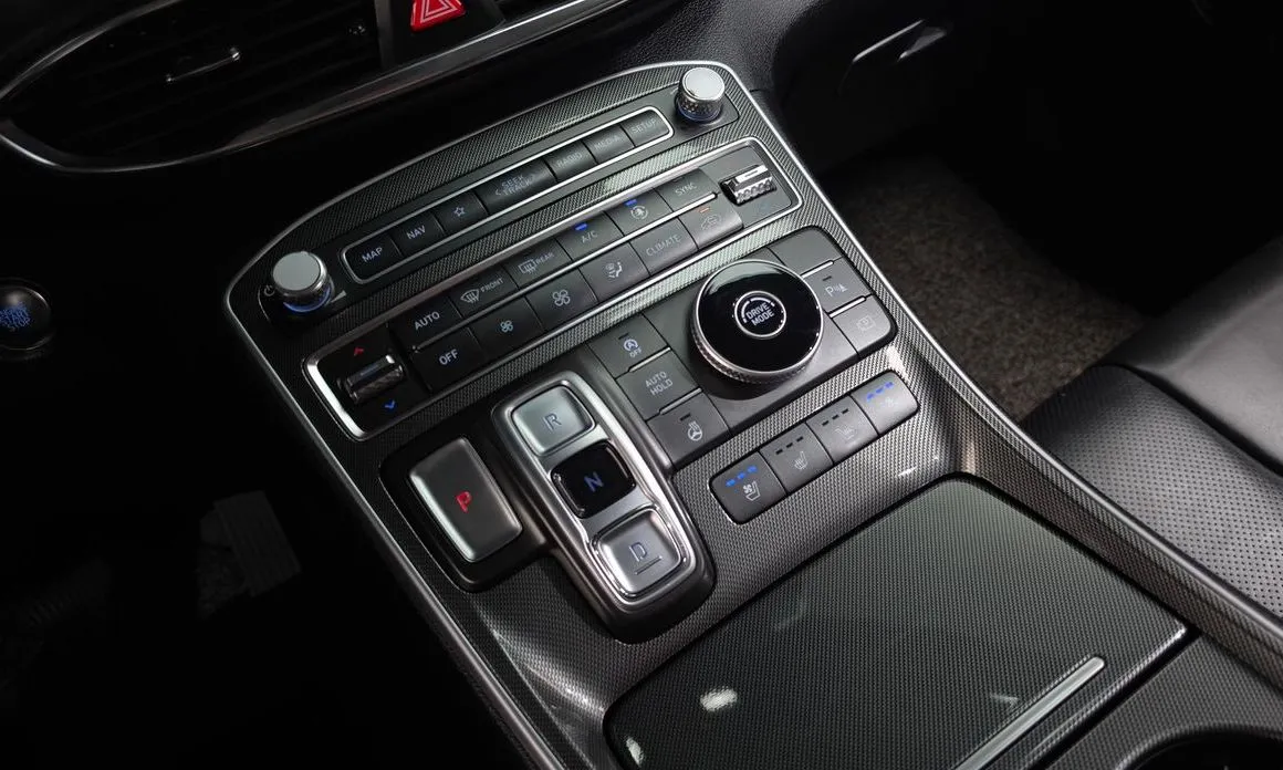 Hyundai Santafe — фото 9