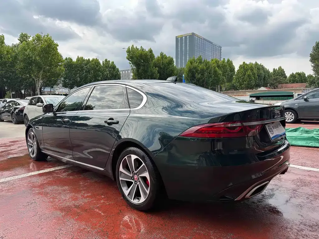 Jaguar XFL — фото 10