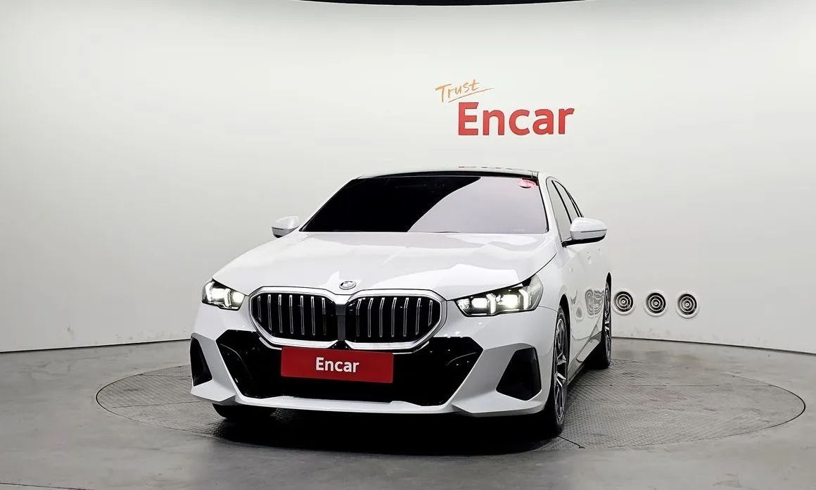 BMW i5 — фото 2