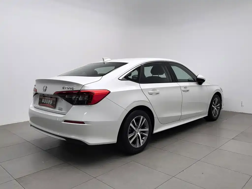 Honda Civic — фото 6