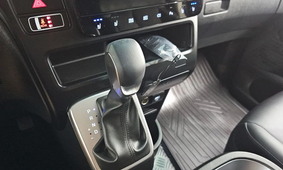 Hyundai Staria — фото 4