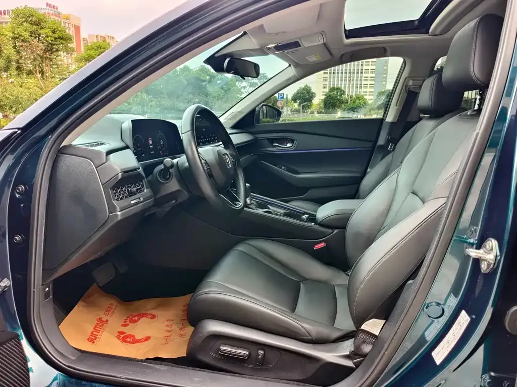 Honda Accord — фото 3