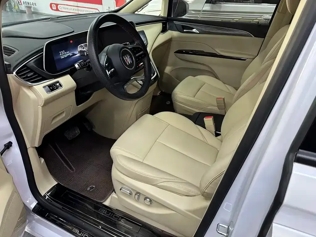 Buick GL8 Hybrid — фото 2