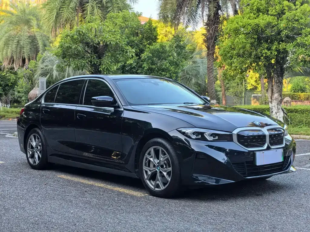 BMW i3 — фото 1