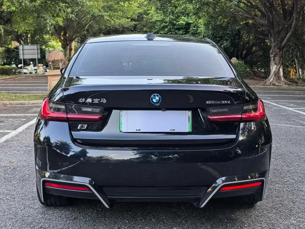 BMW i3 — фото 5