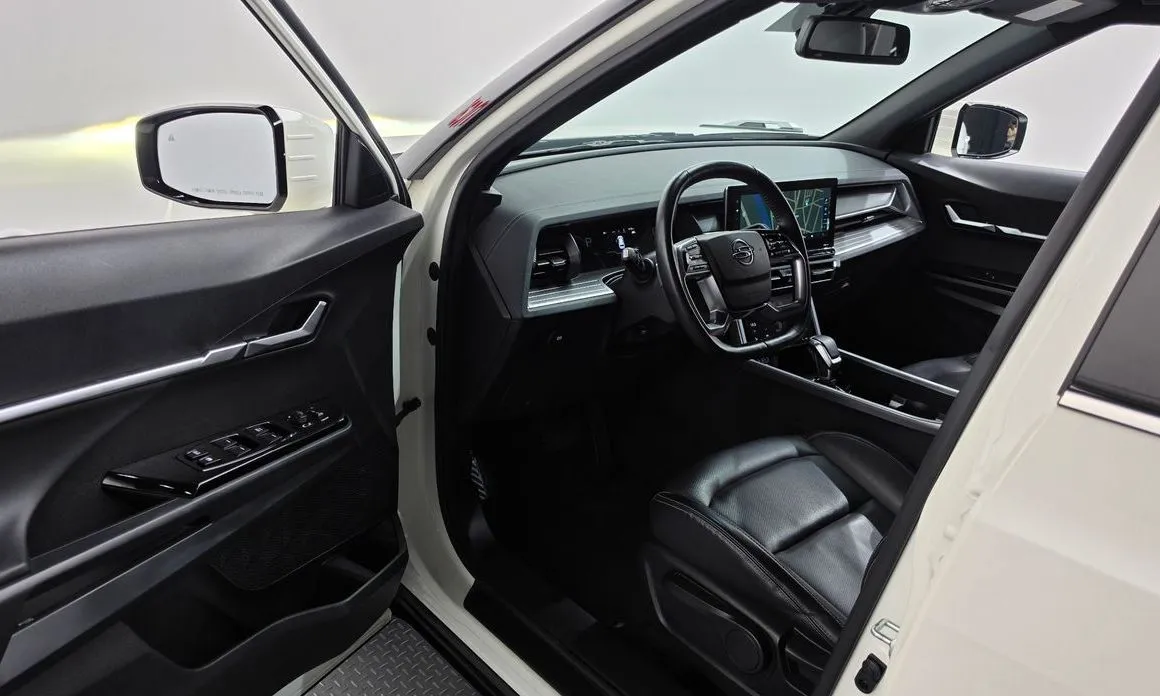 KG Mobility (Ssangyong) Torres — фото 4