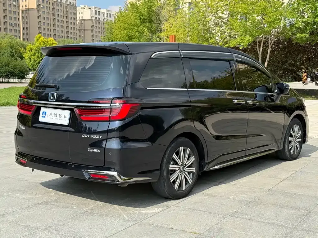 Honda Odyssey — фото 4