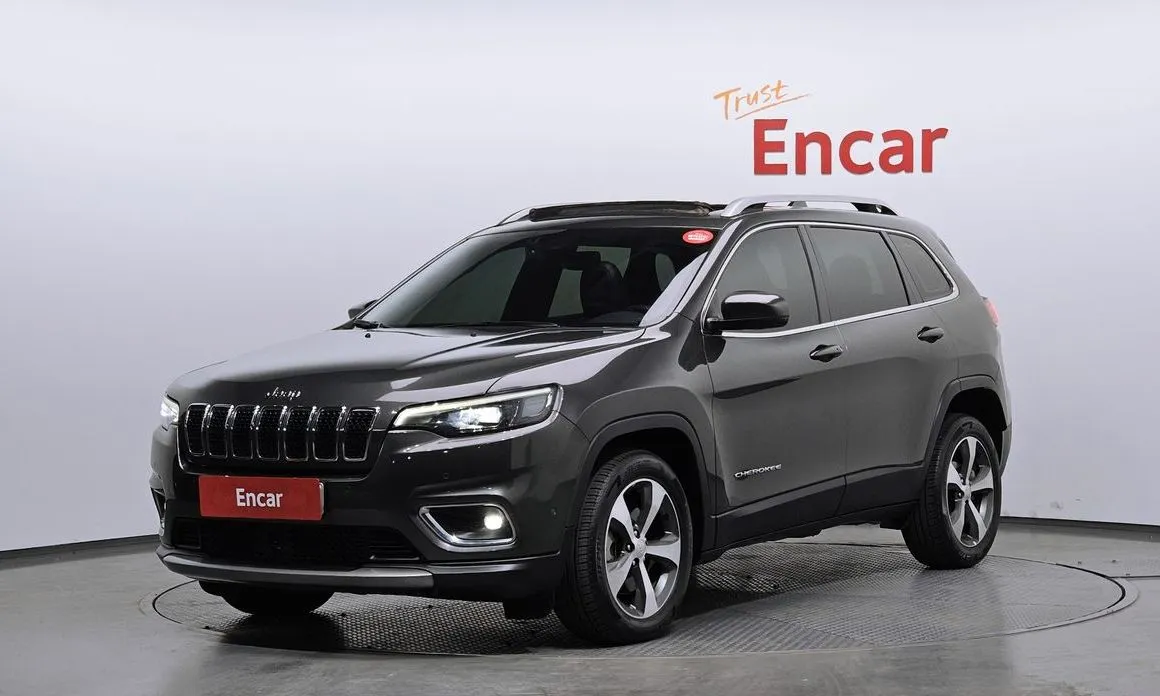 Jeep Cherokee — фото 1