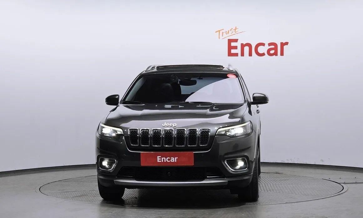 Jeep Cherokee — фото 3