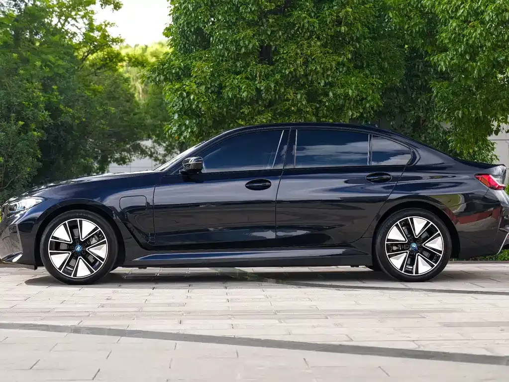 BMW i3 — фото 8