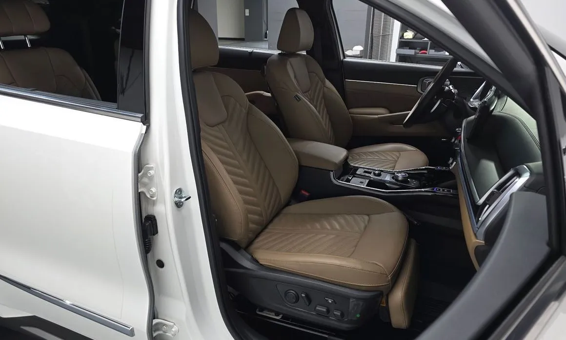 Kia Sorento — фото 5