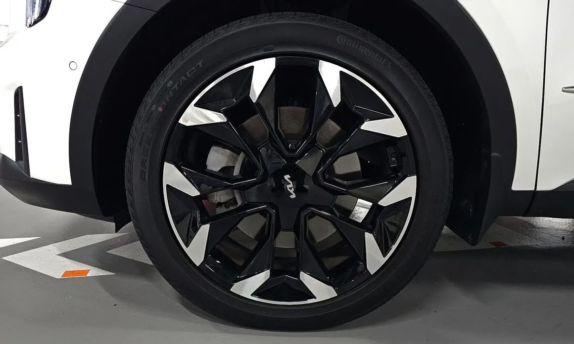 Kia Sorento — фото 9
