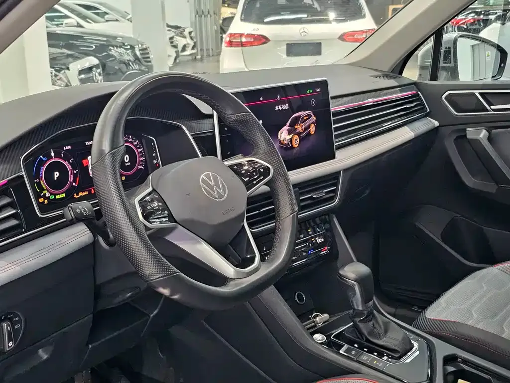 Volkswagen 途观L插电混动 — фото 8