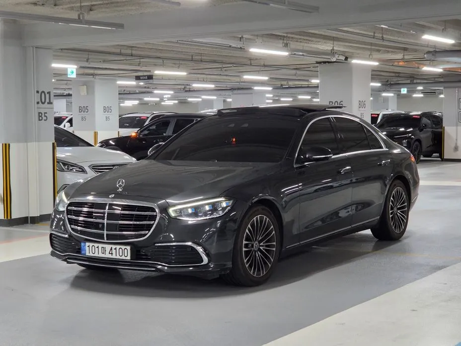 Mercedes-Benz S-Class — фото 1