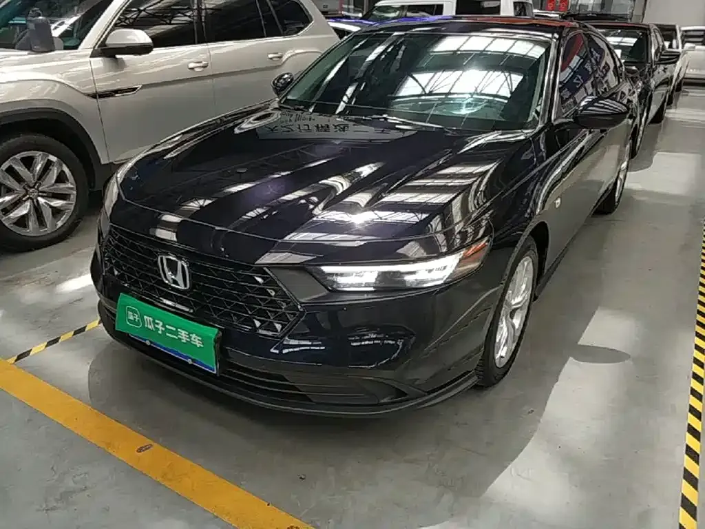 Honda Accord — фото 10