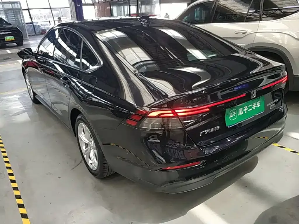 Honda Accord — фото 4