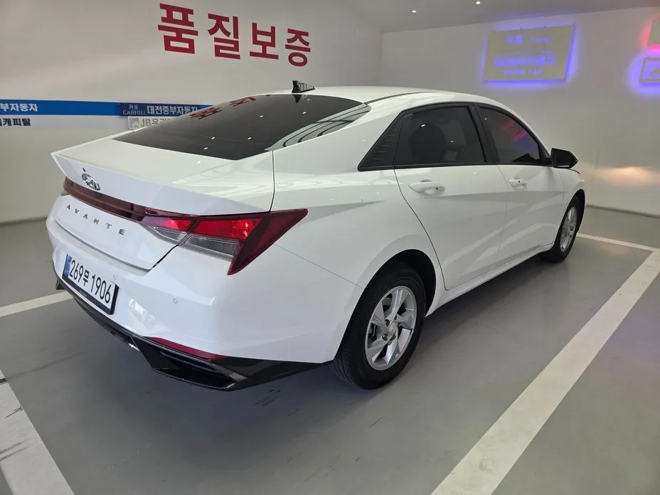 Hyundai AVANTE — фото 3