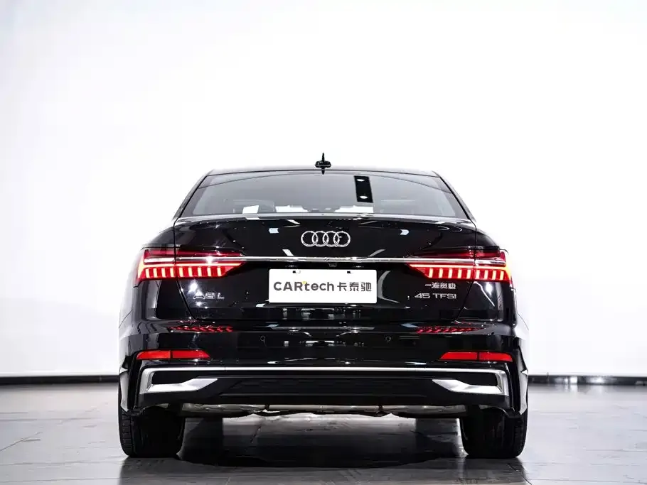 Audi A6L — фото 7