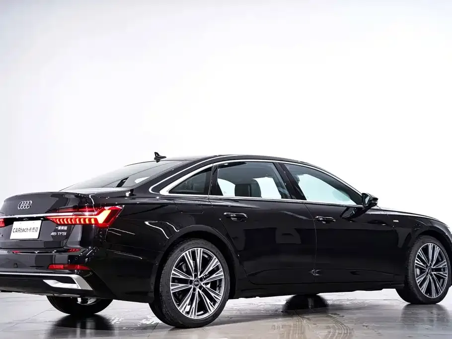 Audi A6L — фото 5