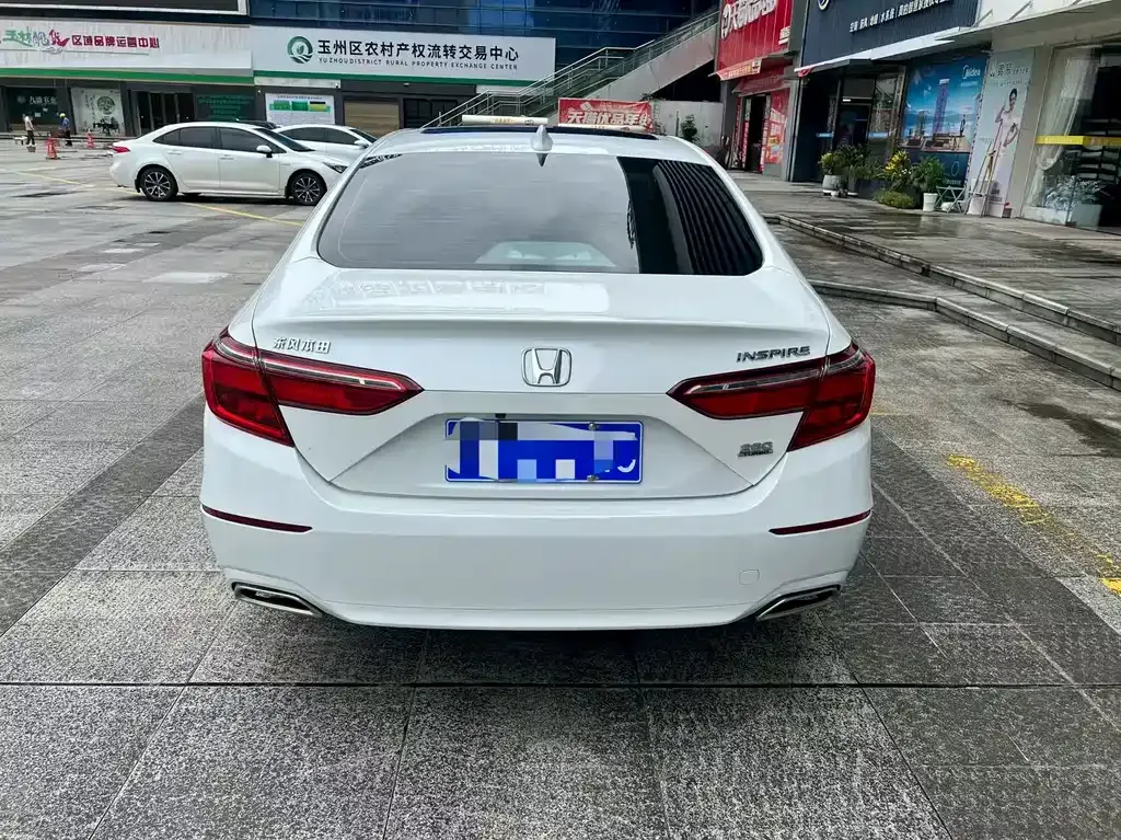Honda Inspire — фото 7