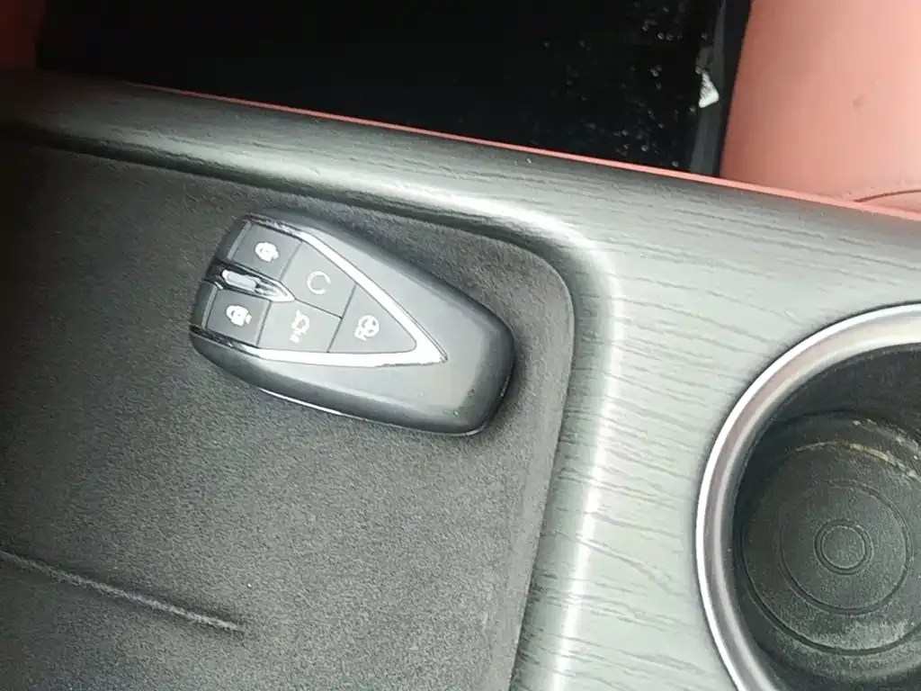 Changan CS75PLUS — фото 3