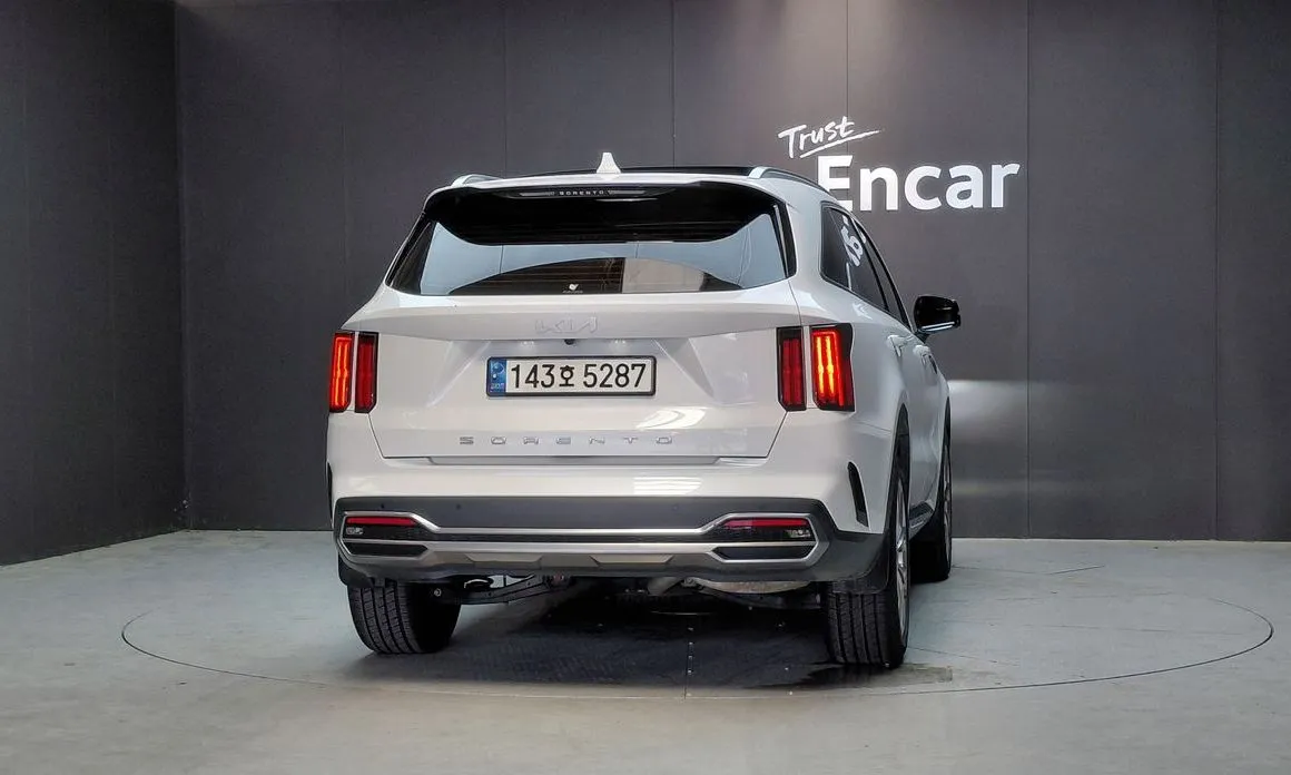 Kia Sorento — фото 5