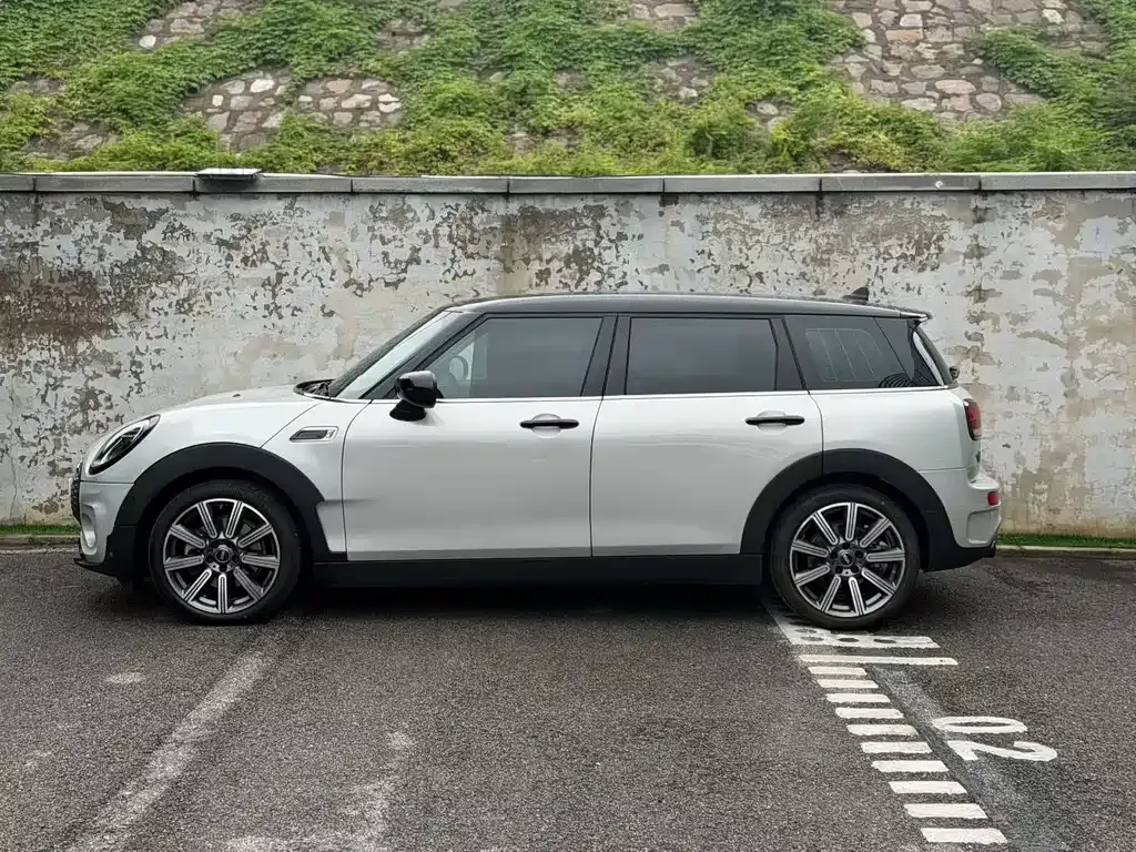 MINI Clubman — фото 7