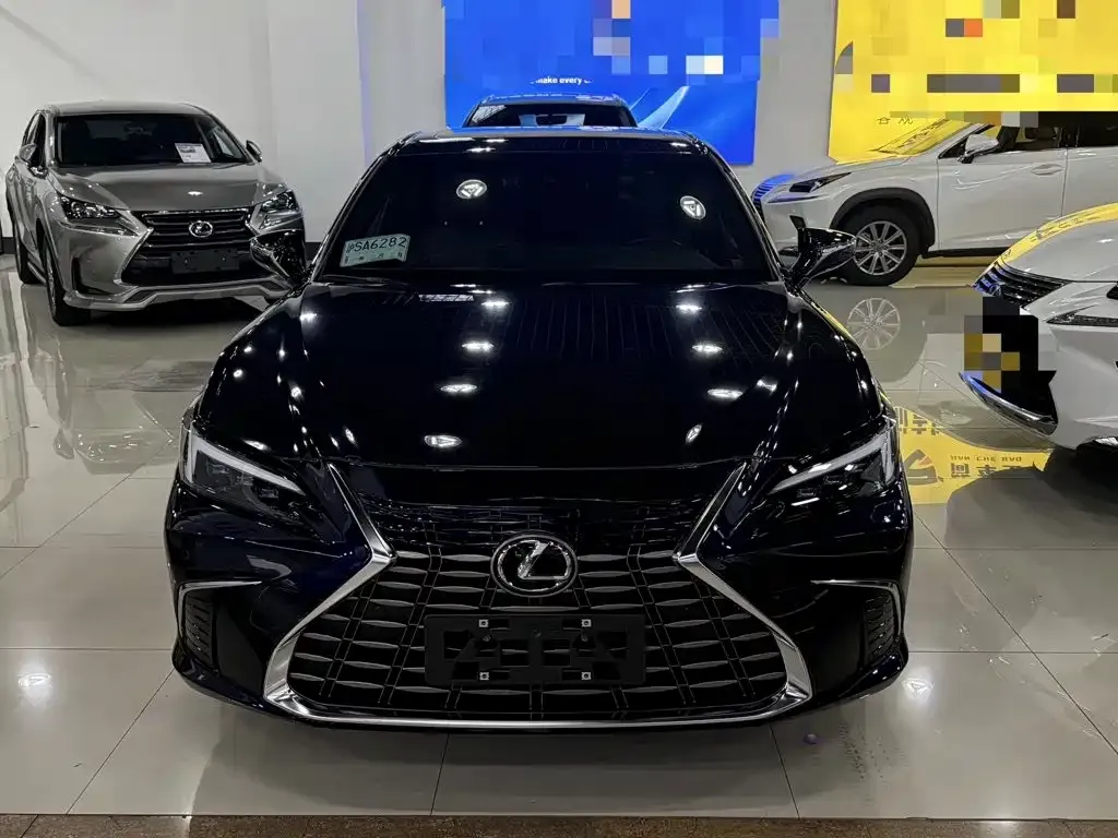 Lexus ES — фото 3