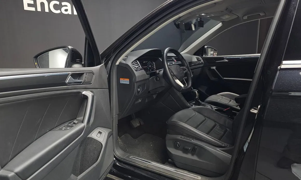 Volkswagen Tiguan — фото 4