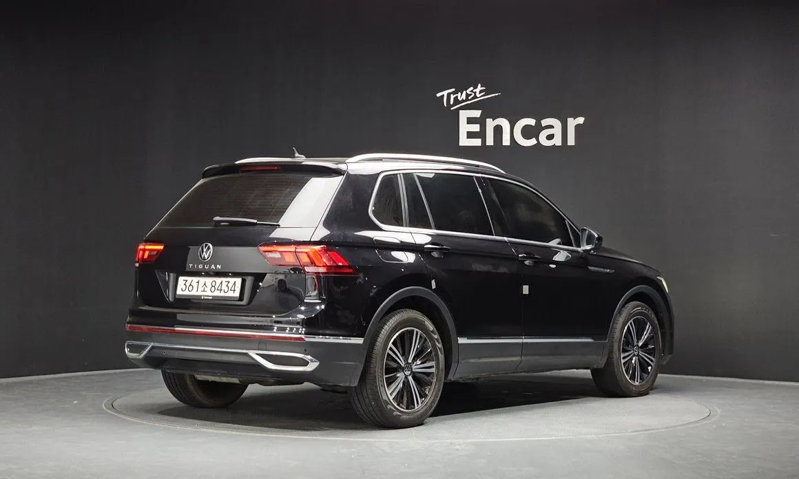 Volkswagen Tiguan — фото 6