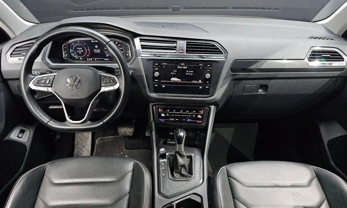 Volkswagen Tiguan — фото 8