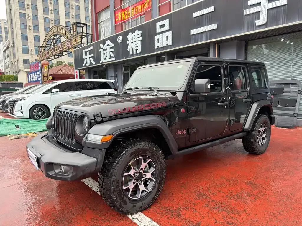 Jeep Wrangler — фото 10