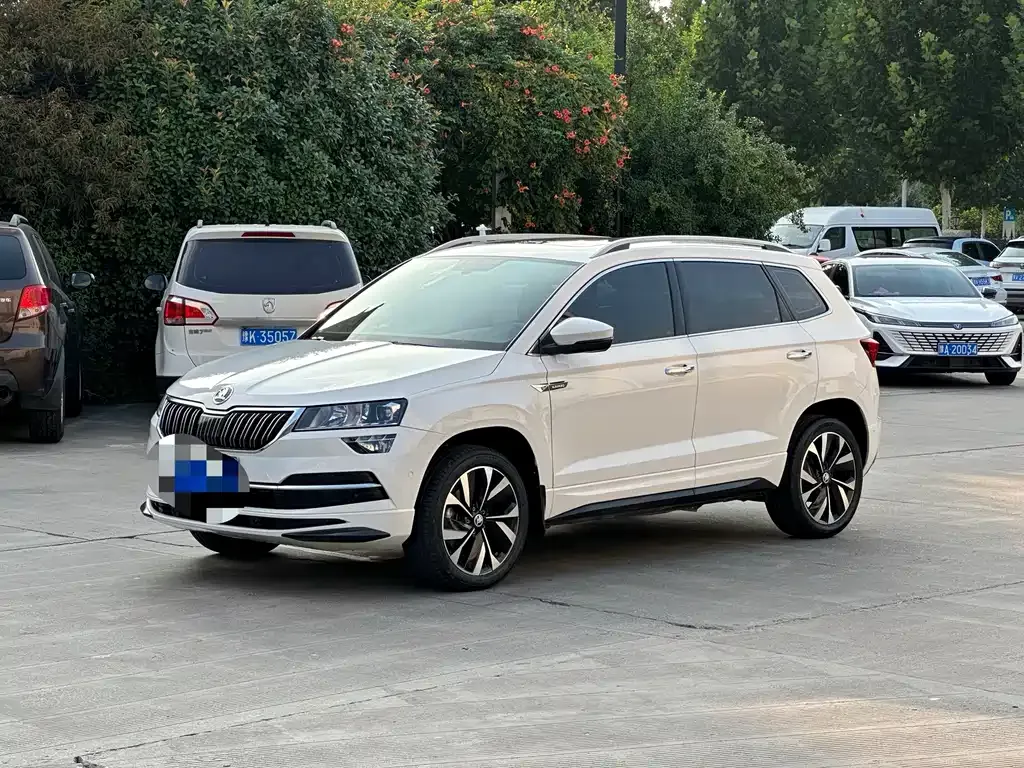 Skoda Karoq — фото 1