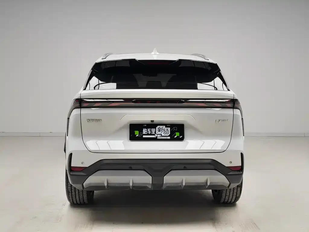 Geely Galaxy L7 — фото 8