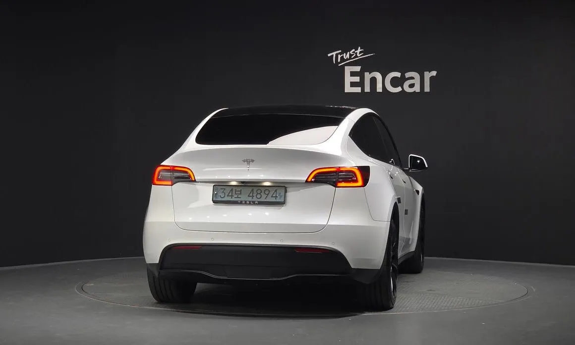 Tesla Model Y — фото 4