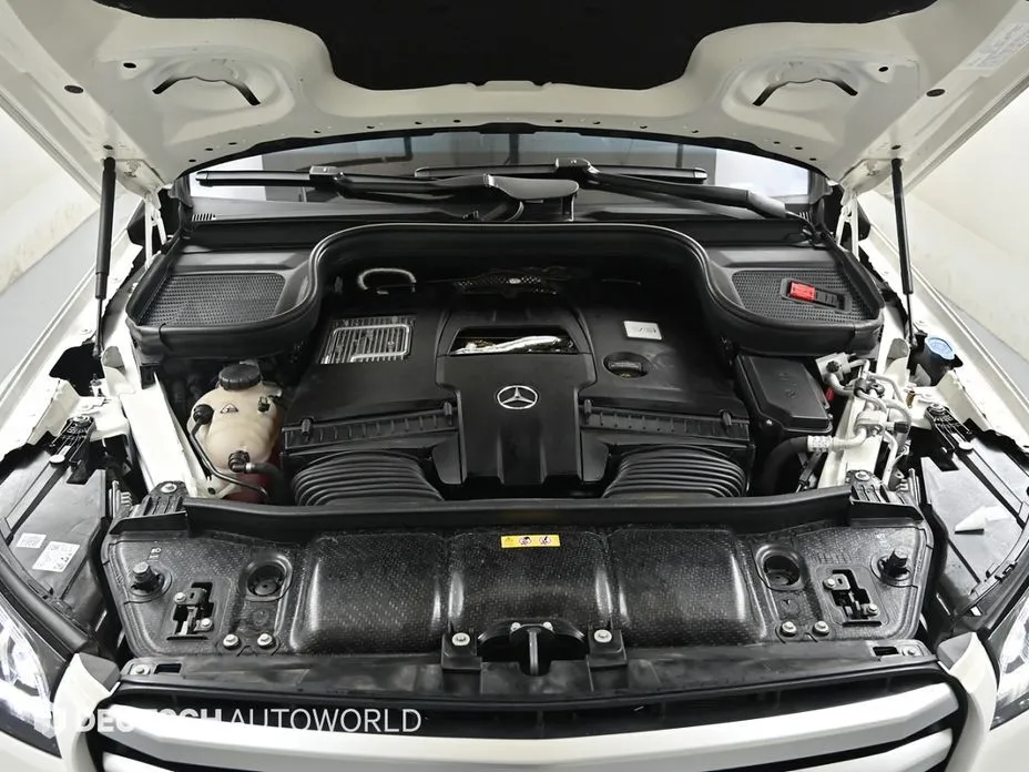 Mercedes-Benz GLS-Class — фото 10
