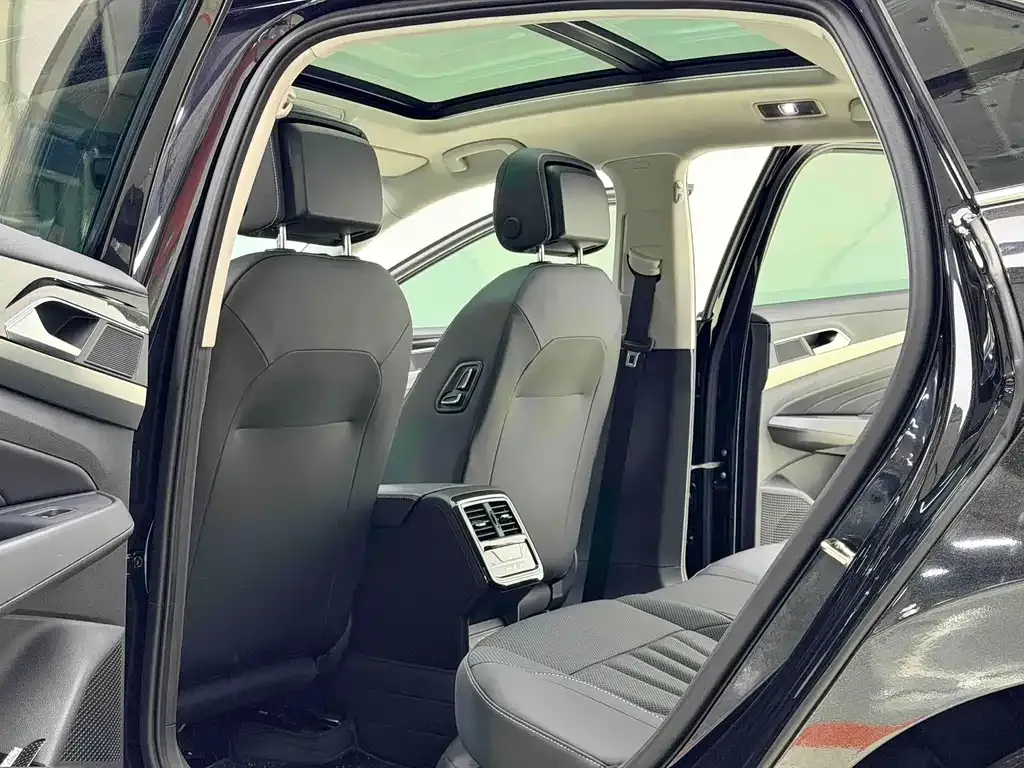 Volkswagen Passat — фото 5
