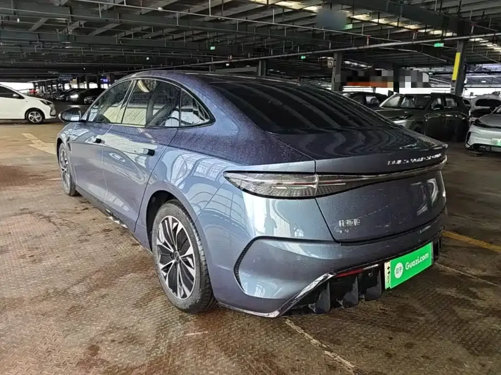 BYD Seal — фото 3