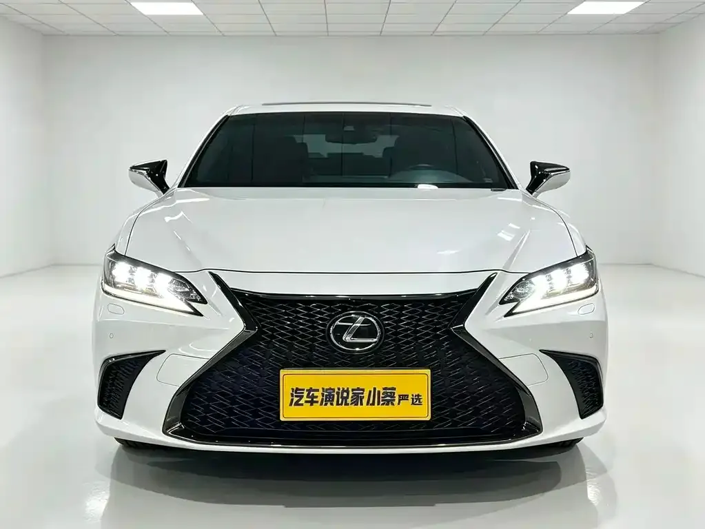 Lexus ES — фото 4