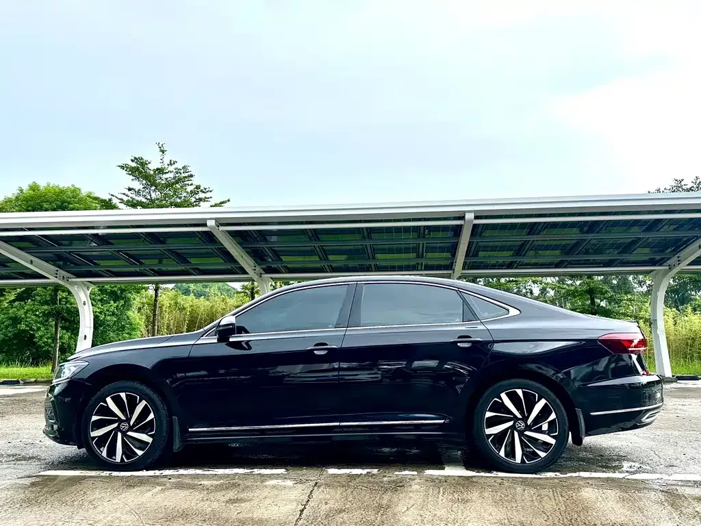 Volkswagen Passat — фото 4