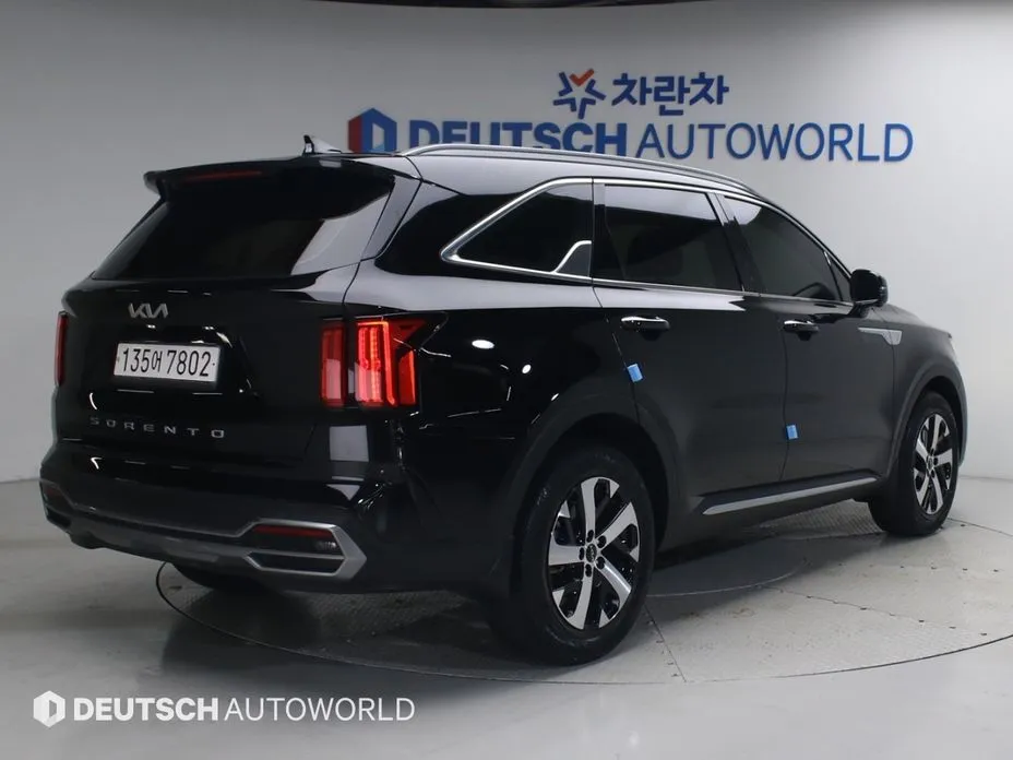 Kia Sorento — фото 5