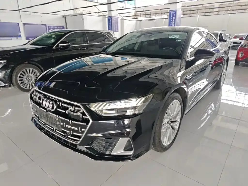 Audi A7L — фото 9